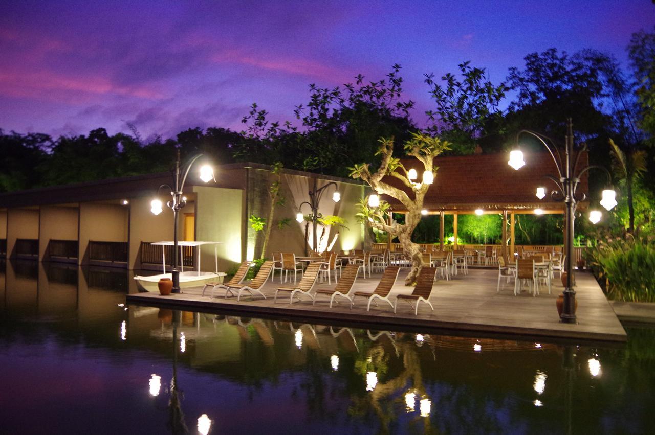 The Westlake Hotel & Resort Yogyakarta Exterior photo